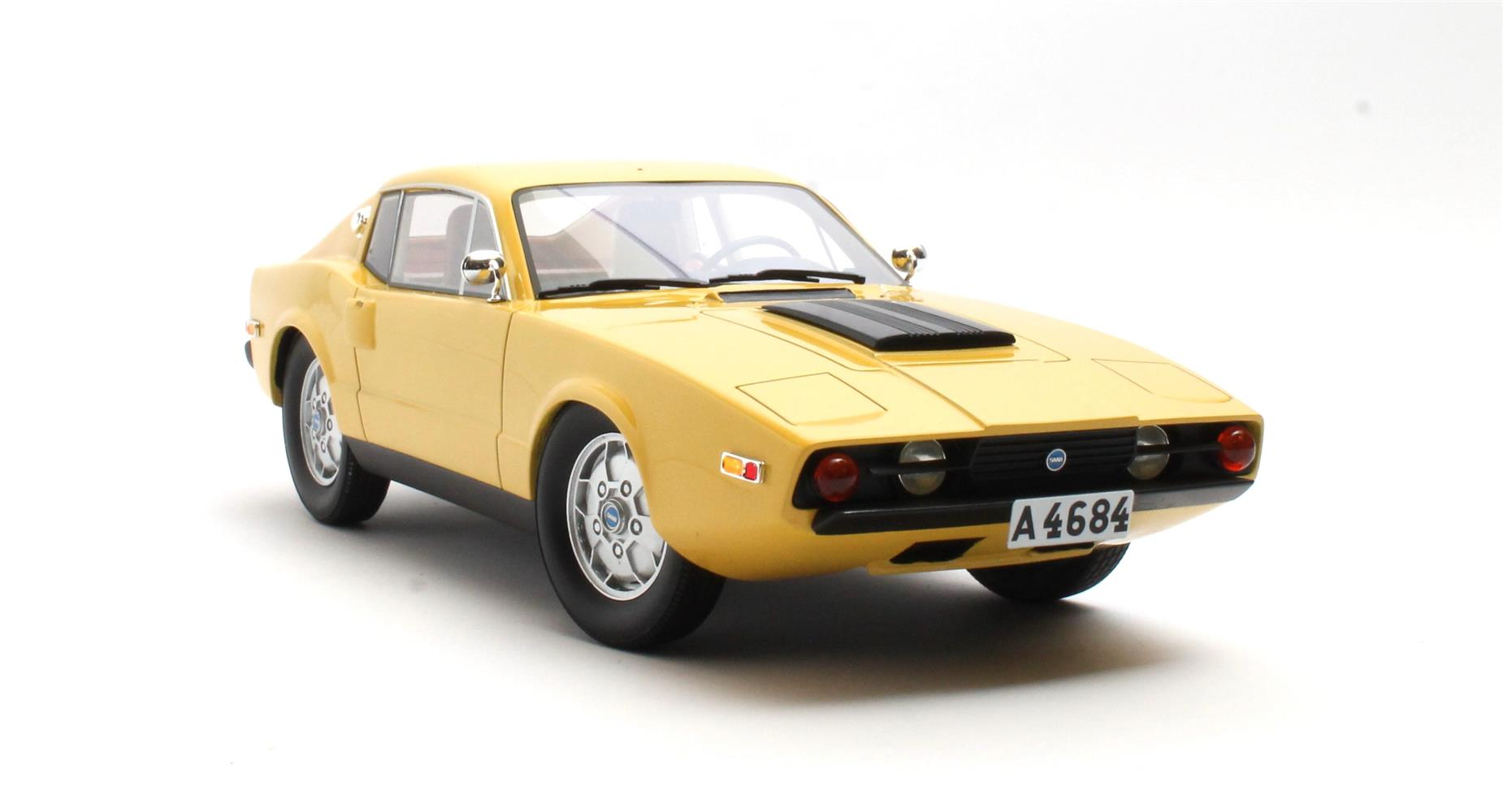 SAAB Sonnet III yellow 1972 1:18 Cult Scale Models