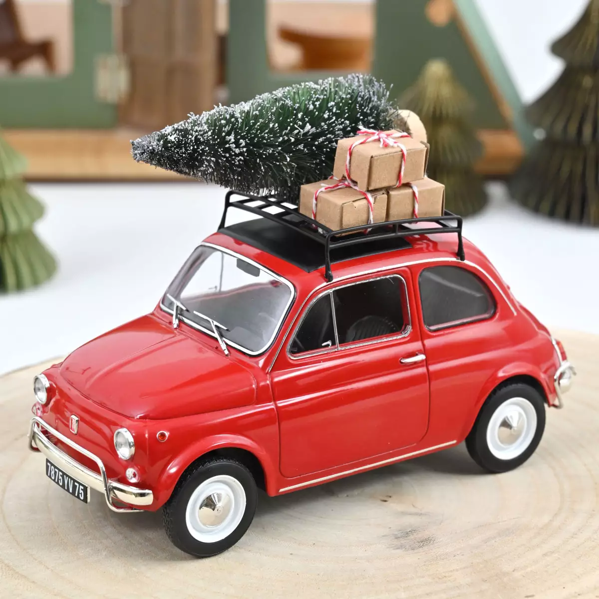 FIAT 500L 1968 GREEN CHRISTMAS WEIHNACHTEN 1:18 Norev