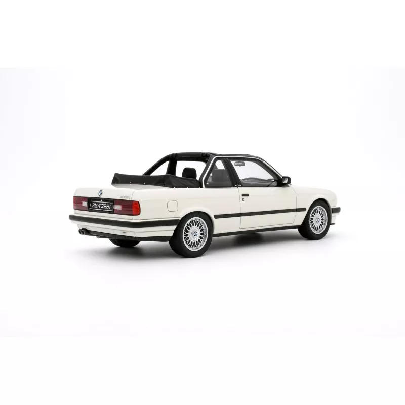 BMW E30 325I TC2 BAUR WHITE 1988 OT1097 1:18 Otto Models