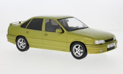 Opel Vectra 2000 Light Green met. 1988 1:18 MCG