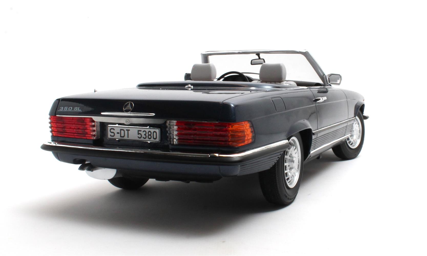 Mercedes Benz 380SL R107 Lapis blue metallic 1979-1985 1:12  12 Art 