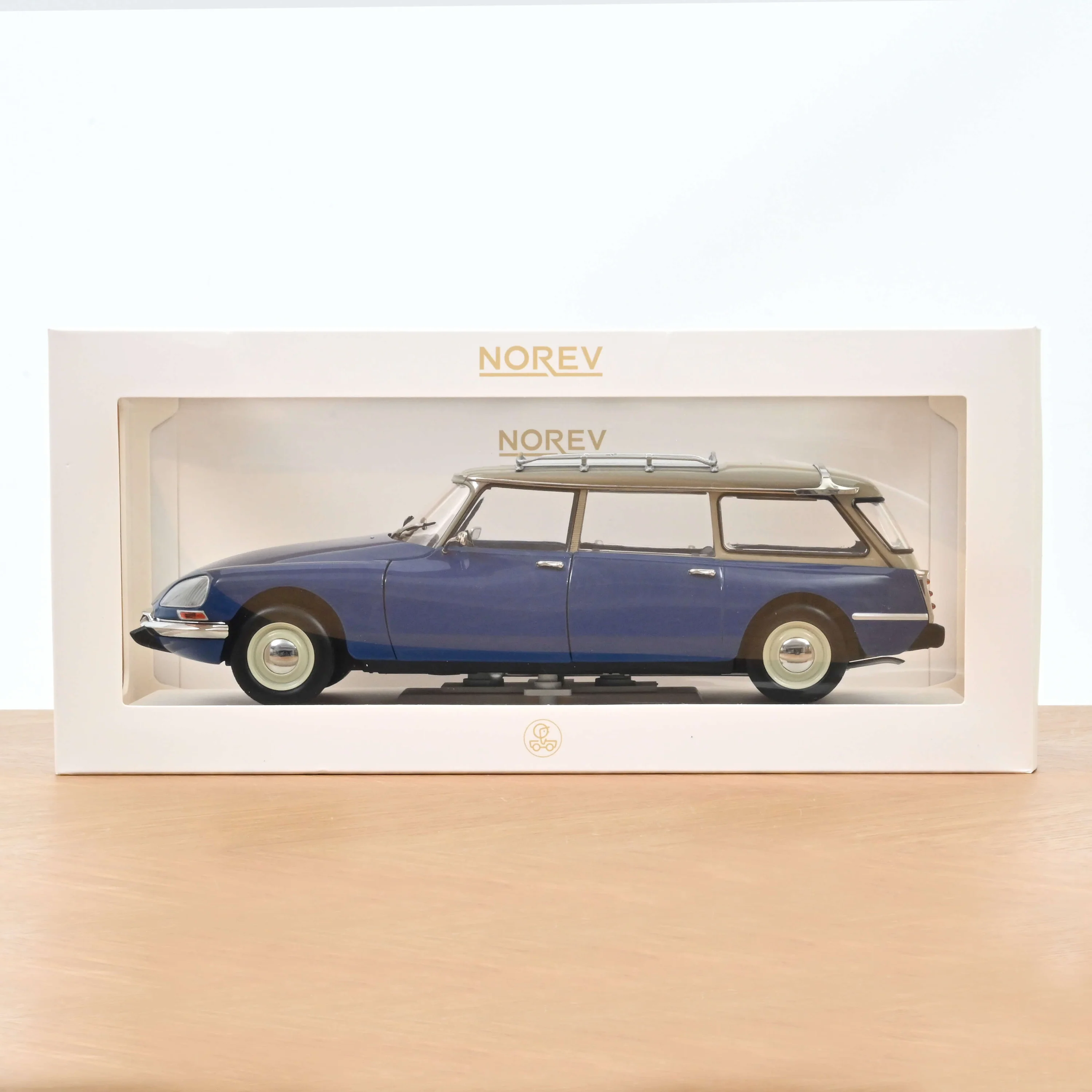 Citroen Break 21 1970 Danube Blue 1:18 Norev