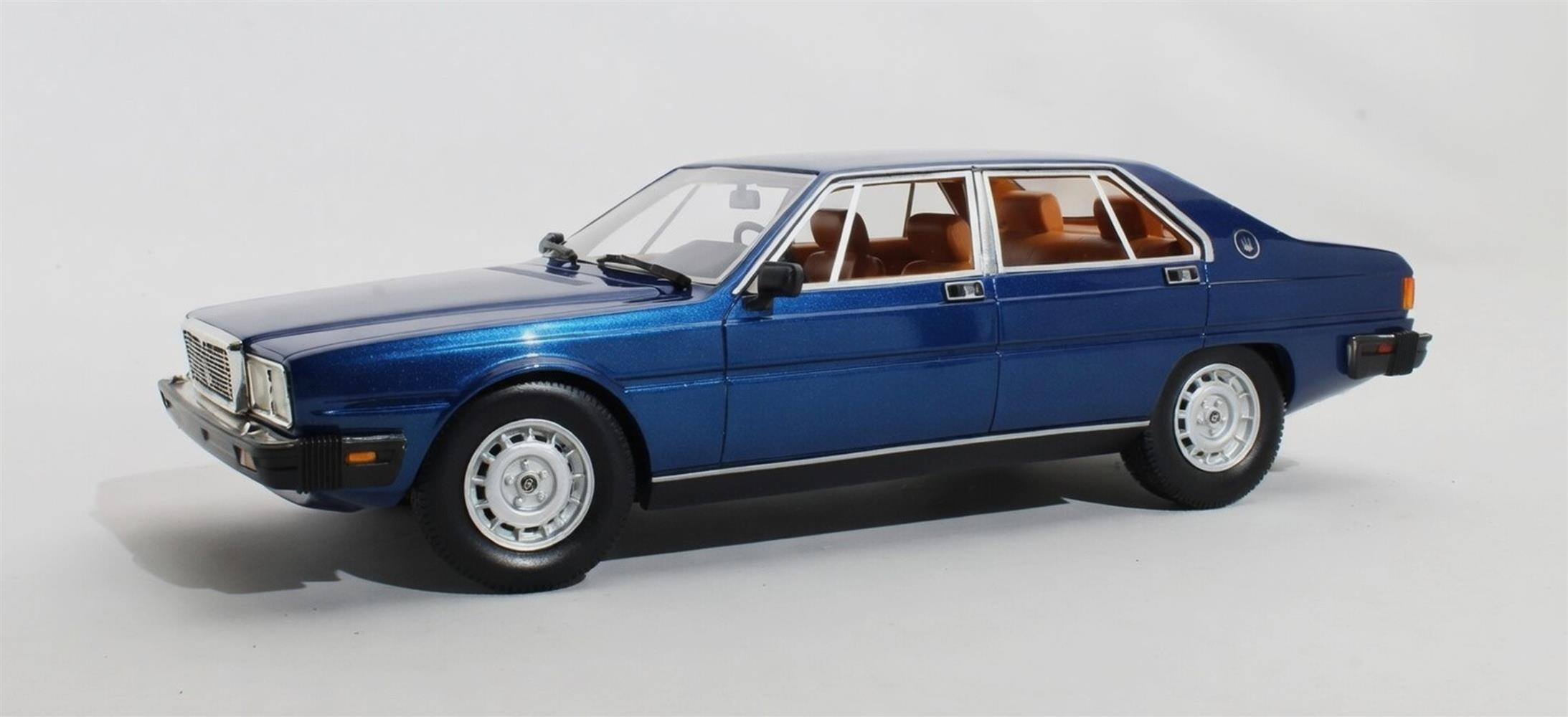Maserati Quatroporte III blue met. 79-85 1:18 Cult Scale Models