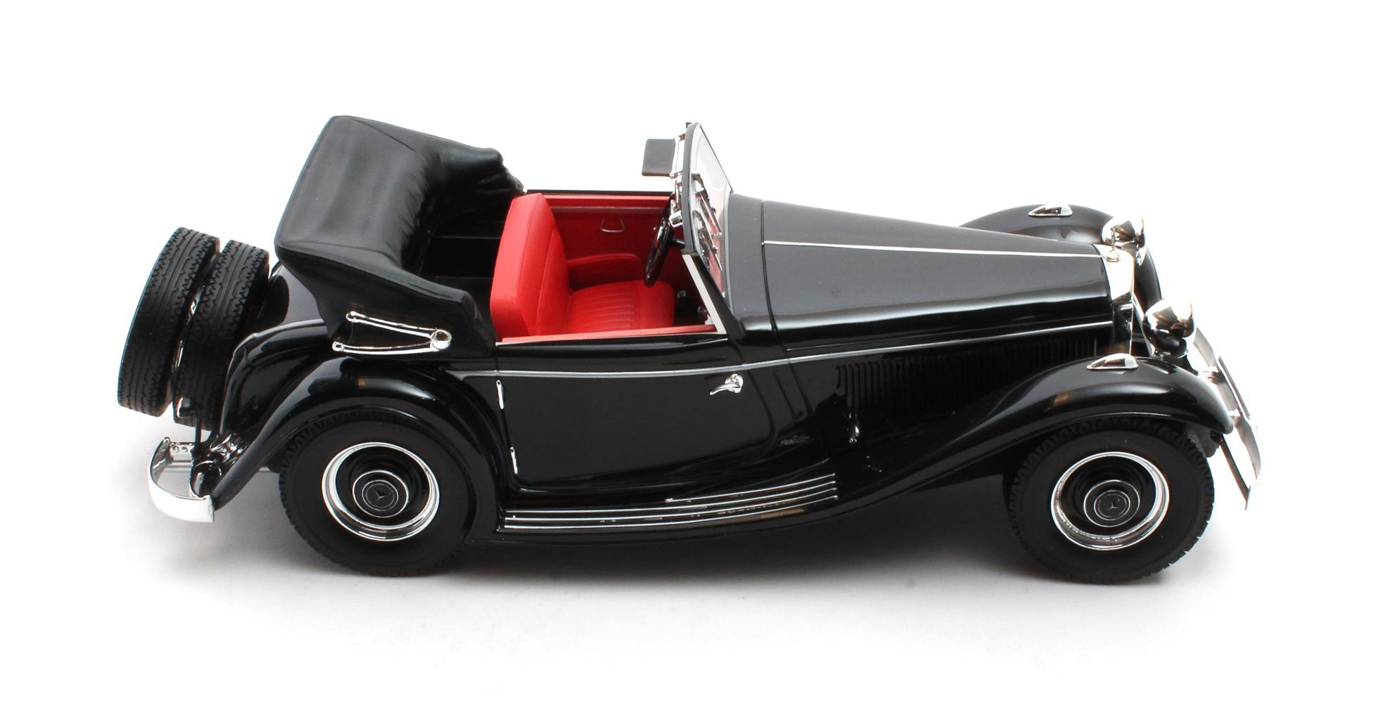 Mercedes Benz 290A Cabriolet black 1936 1:18 Cult Scale Models