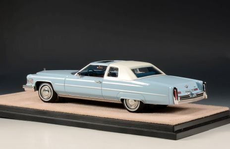 Cadillac Coupe Deville - Firethorne Jennifer Blue 1975 STM75602  1:43 Stamp Models GLM 