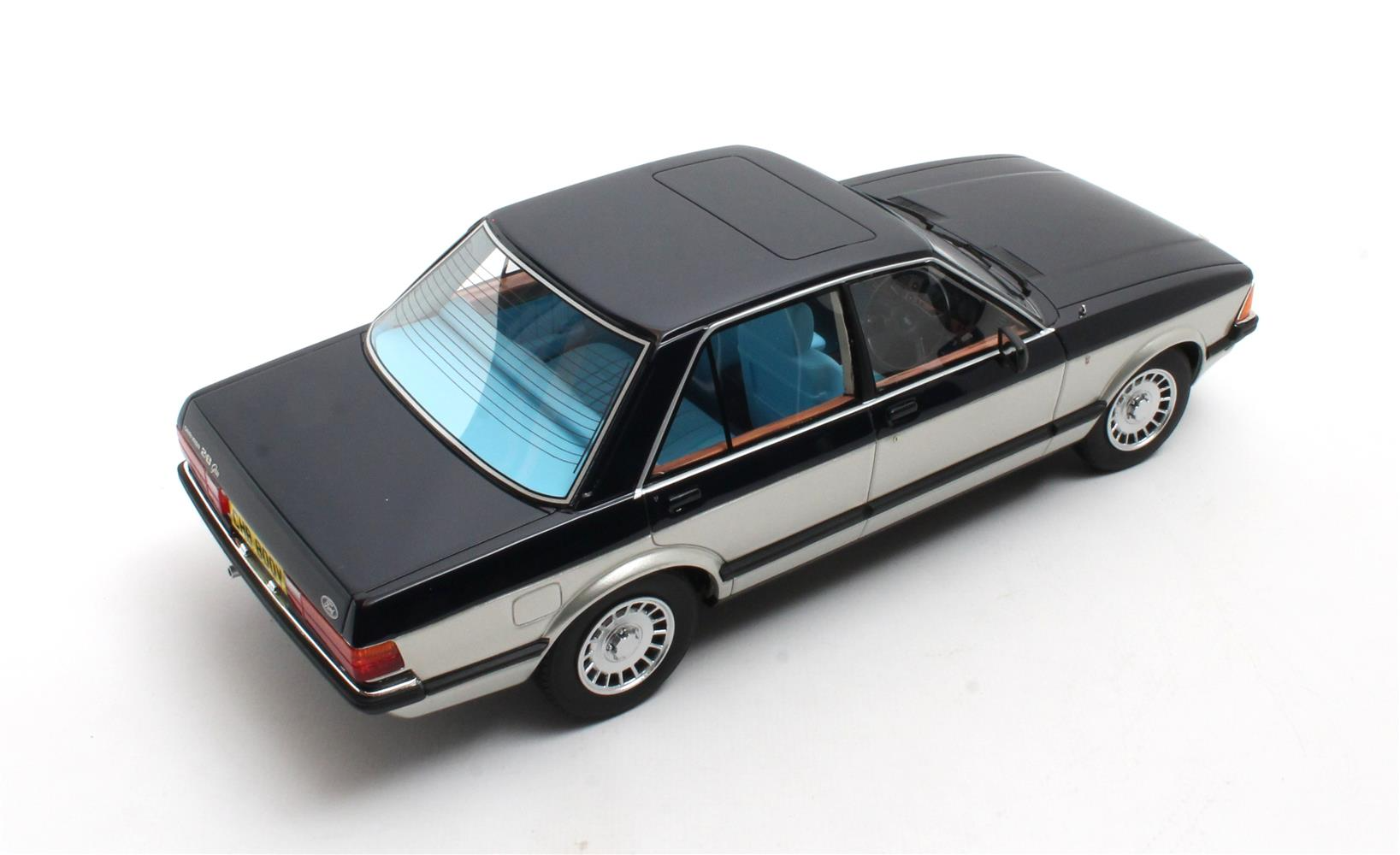 Ford Granada 2.8 Ghia Sapphire blue/silver 1:18 Cult Scale Models