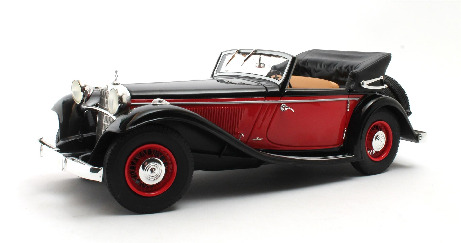 Mercedes Benz 290A Cabriolet black-red 1936 1:18 Cult Scale Models