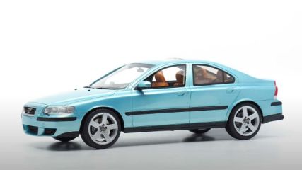 Volvo S60 R - green DNA000104 1:18  DNA Collectibles 