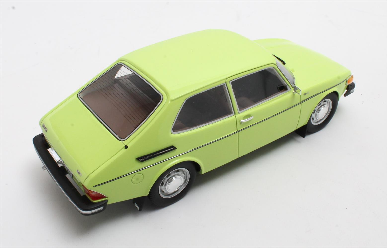 Saab 99 Combi Opal Green 1975 1:18 Cult Scale Models