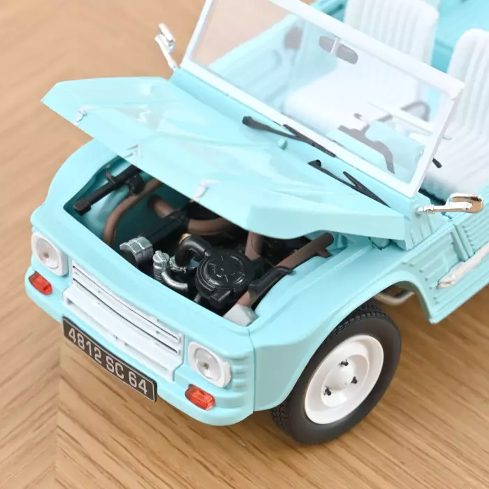 Citroen Mehari Hellblau 1983 1:18 Norev 