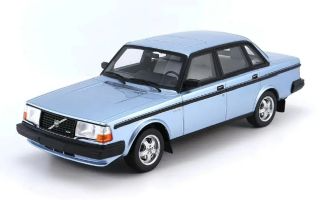 Volvo 244 Turbo - blue DNA000135  1:18  DNA Collectibles