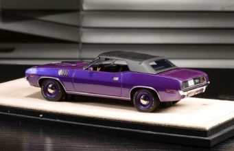 Plymouth Hemi Cuda Convertible Open top Violet  GLM191103 1:43 GLM
