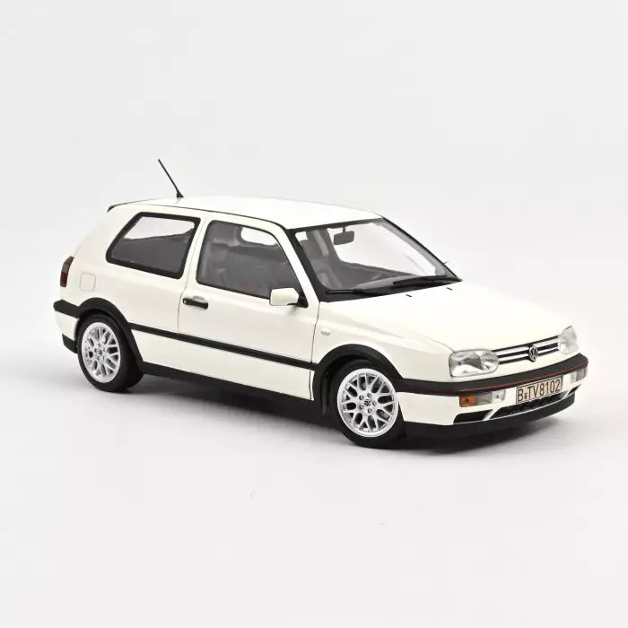 VW Golf GTI 1996 Candywhite 1:18 Norev