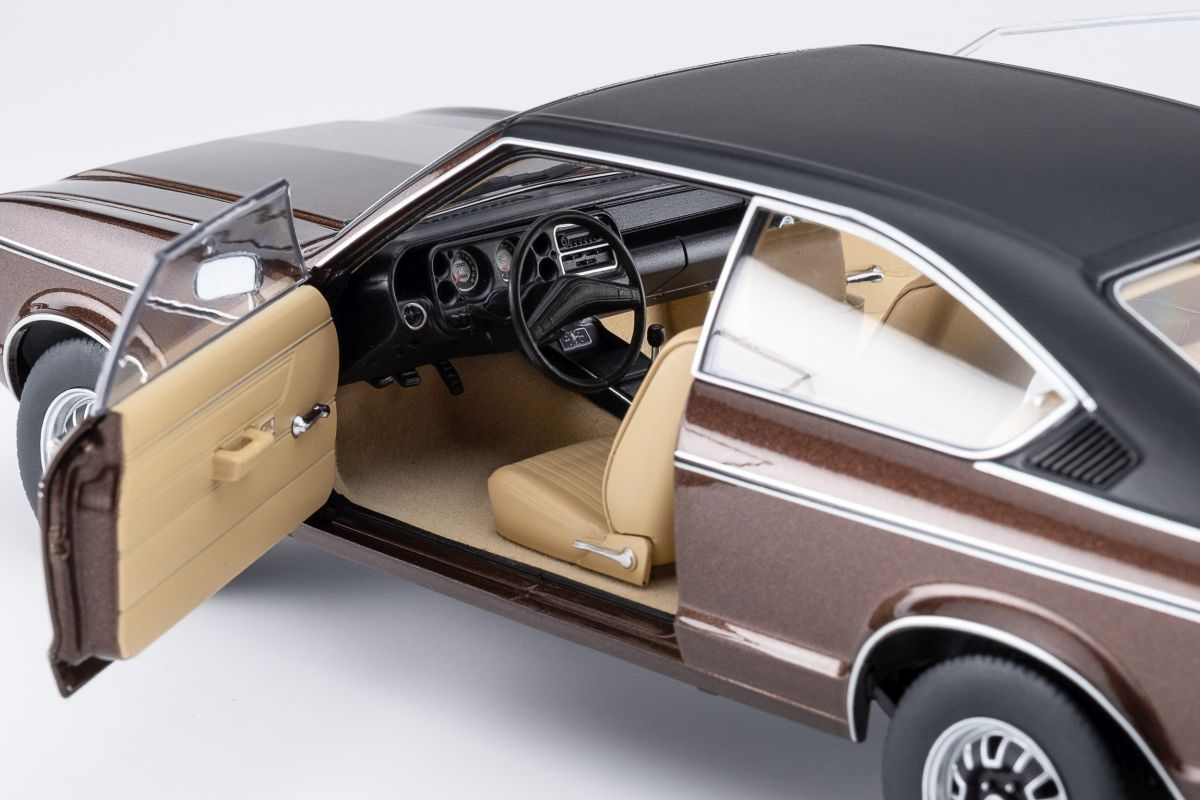 Ford Granada Coupé 2. Series (1975)  Montana Brown Met.1:18 Touring Modelcars Kopie