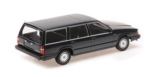 VOLVO 740 GL BREAK 1986 darkgreen 1:18 Minichamps