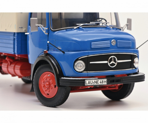Mercedes Benz L911 blau 1:18 Schuco