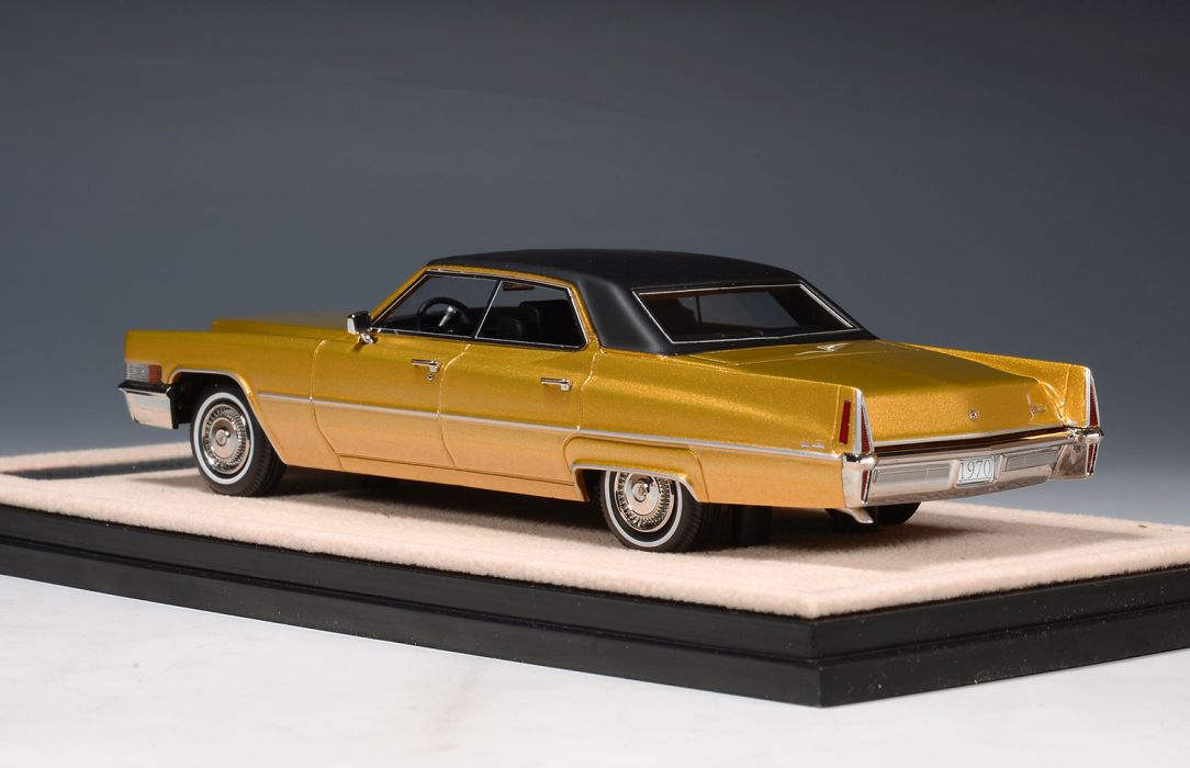 Cadillac Sedan de Ville 1970 Regency Bronze Firemist STM70504 1:43 GLM Stamp Models